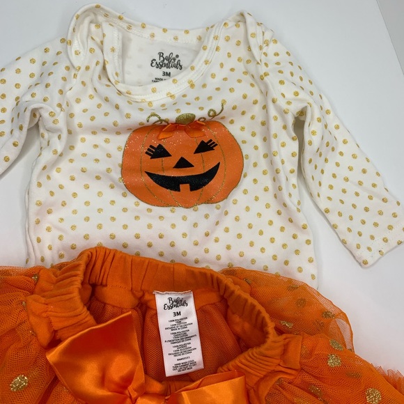 🧸3 for $19🧸 Baby Essentials, Pumpkin 3 months old costume - Picture 6 of 6